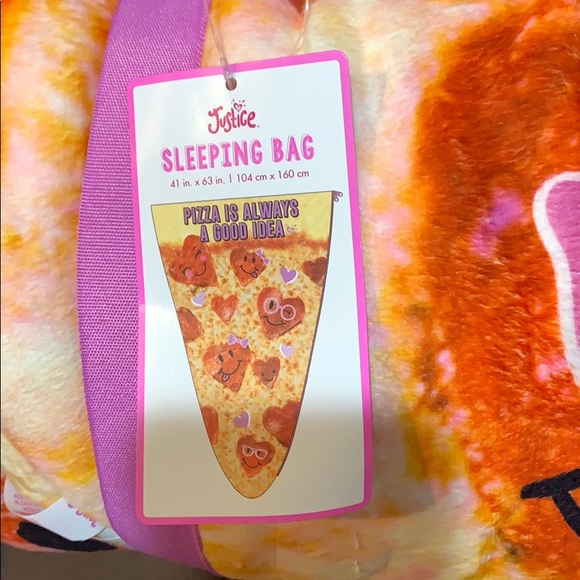 Soft & comfy pizza sleeping bag - Picture 2 of 2